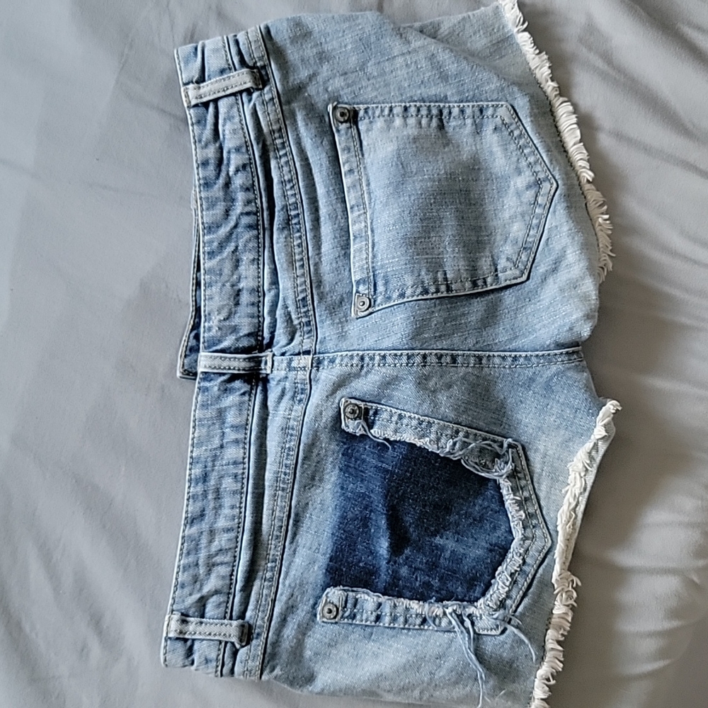 Shorts - Picture 2 of 2